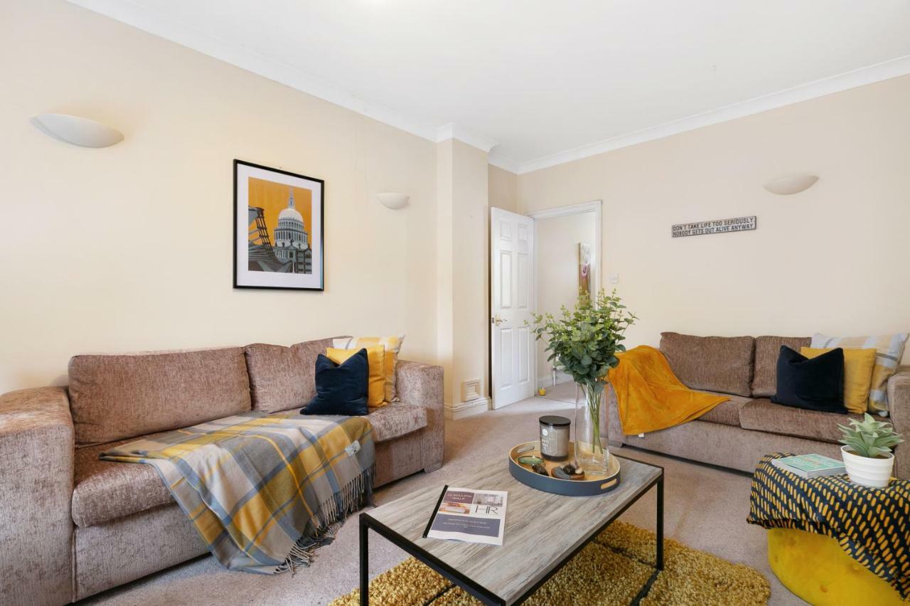 Stylish Cottage - Parking - Garden - Sleeps 6 Кембридж Экстерьер фото
